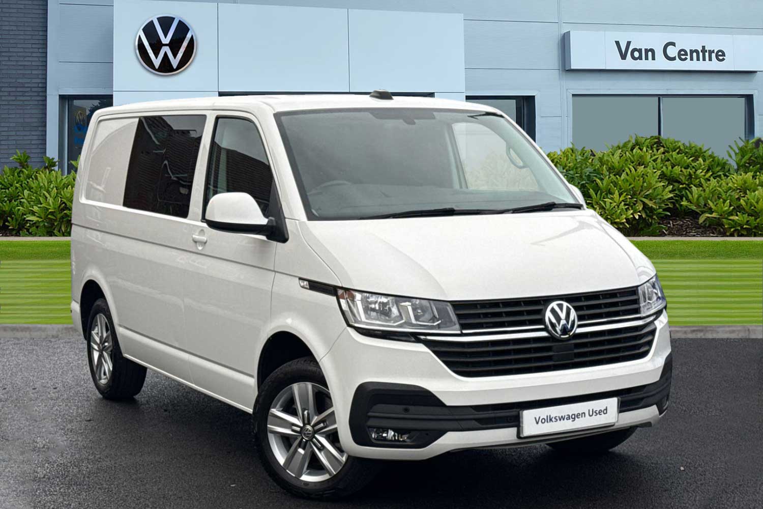 Main listing image - Volkswagen Transporter