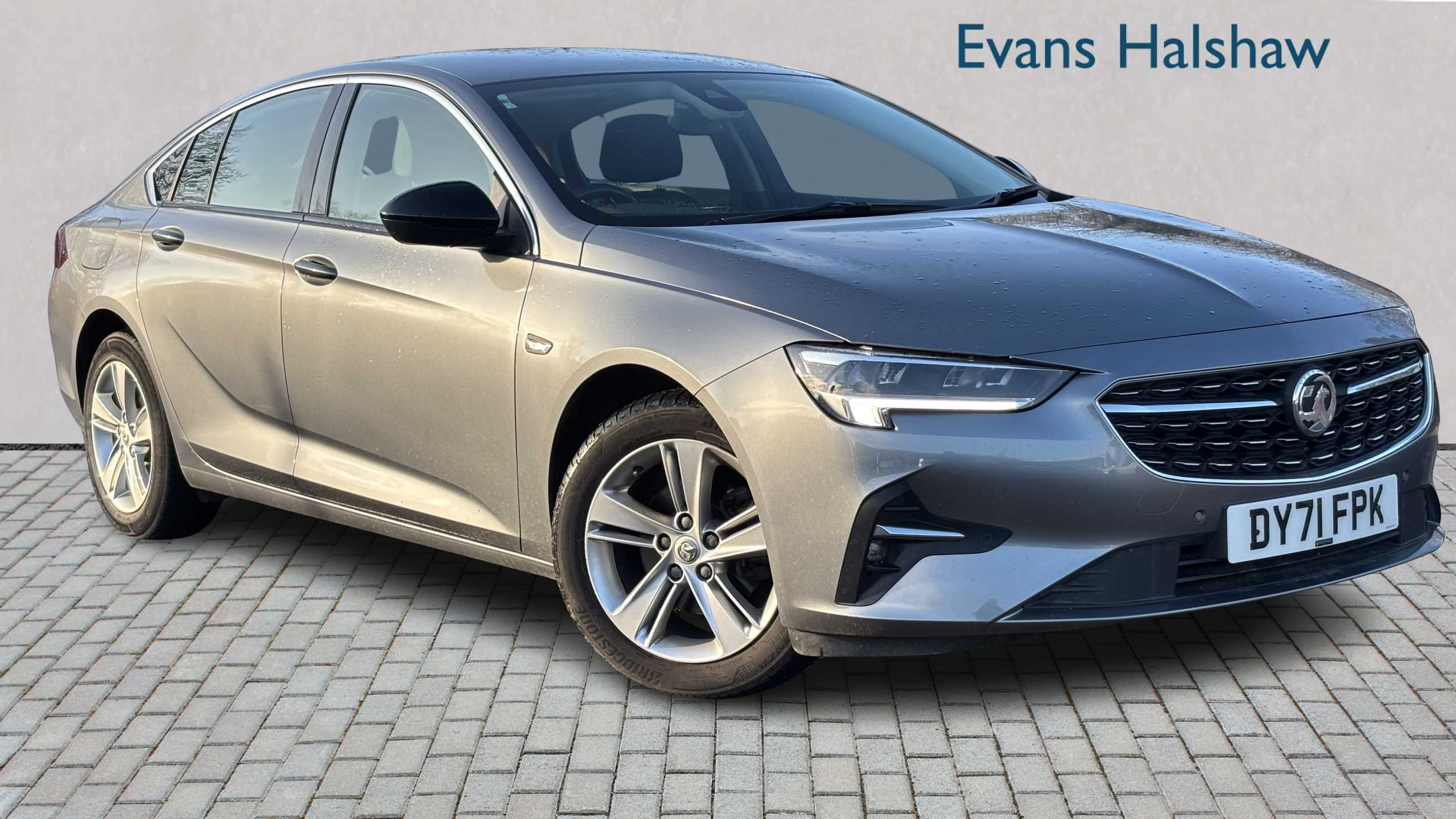 Main listing image - Vauxhall Insignia