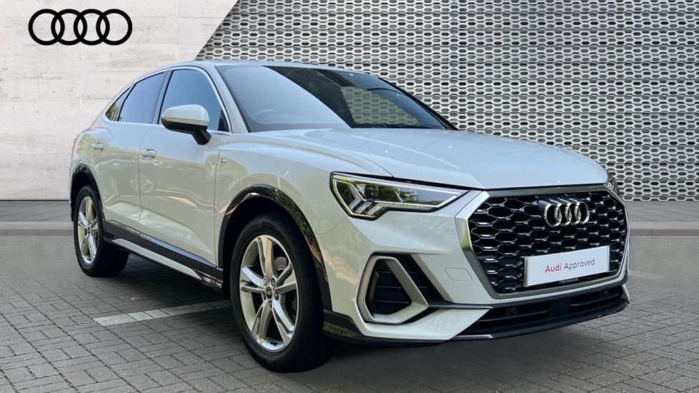 Main listing image - Audi Q3