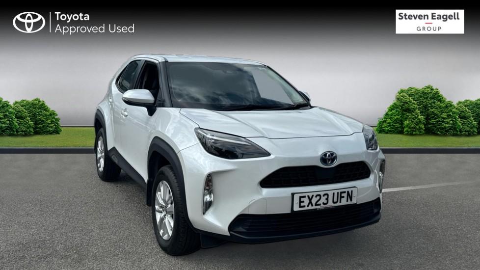 Main listing image - Toyota Yaris Cross