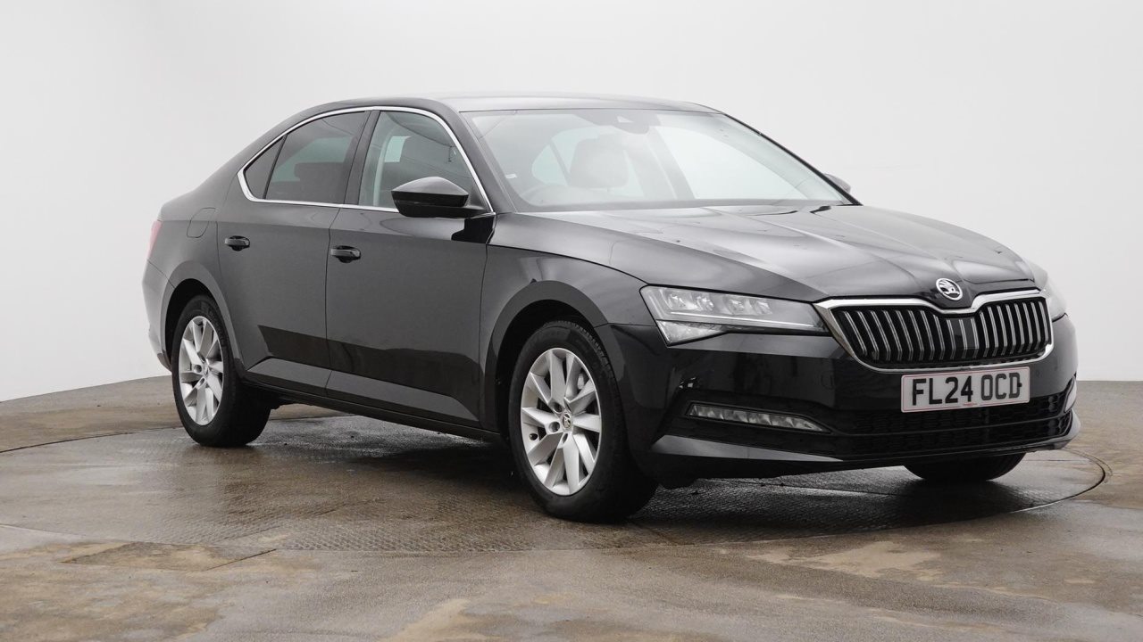 Main listing image - Skoda Superb