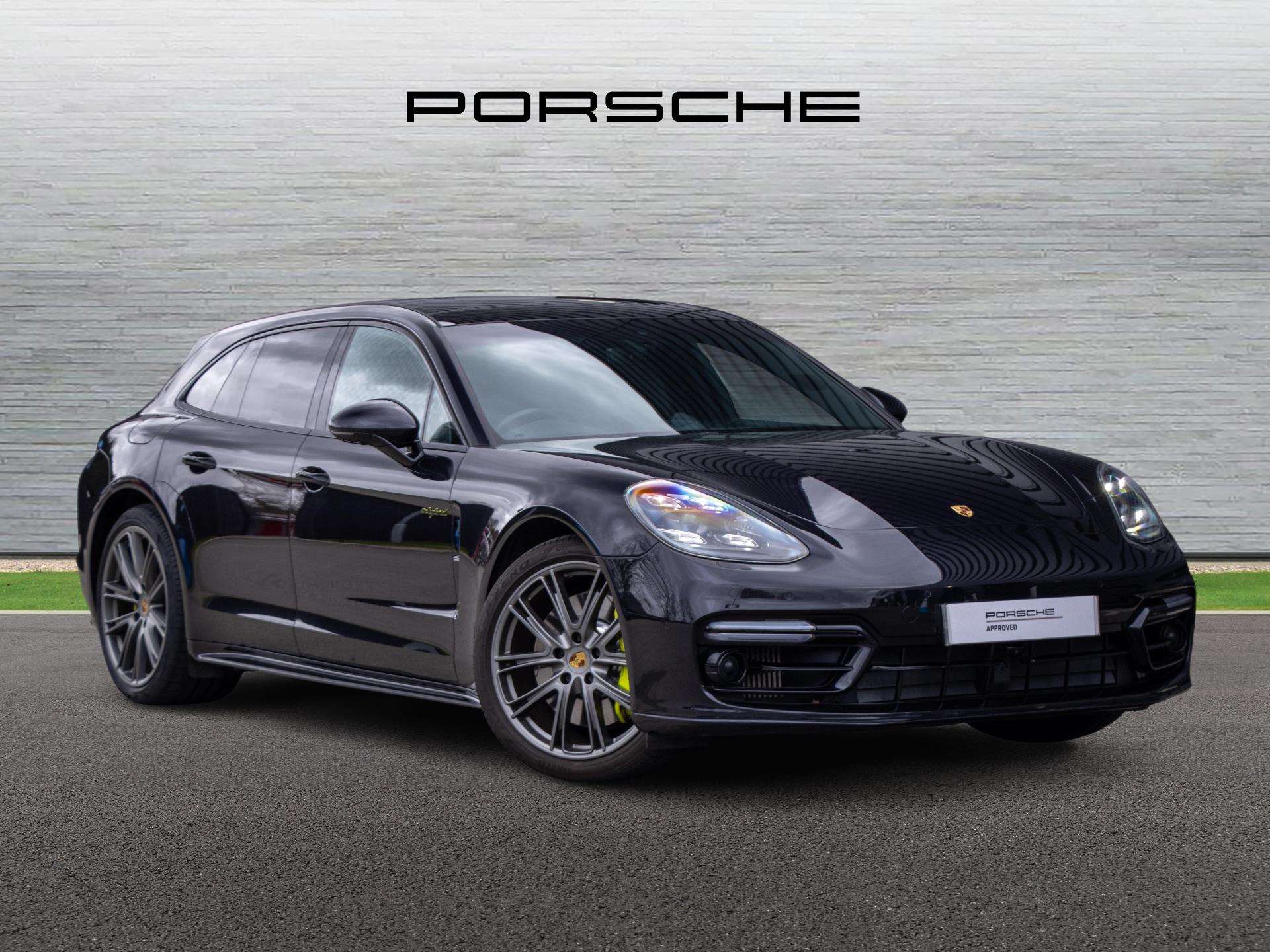Main listing image - Porsche Panamera Sport Turismo