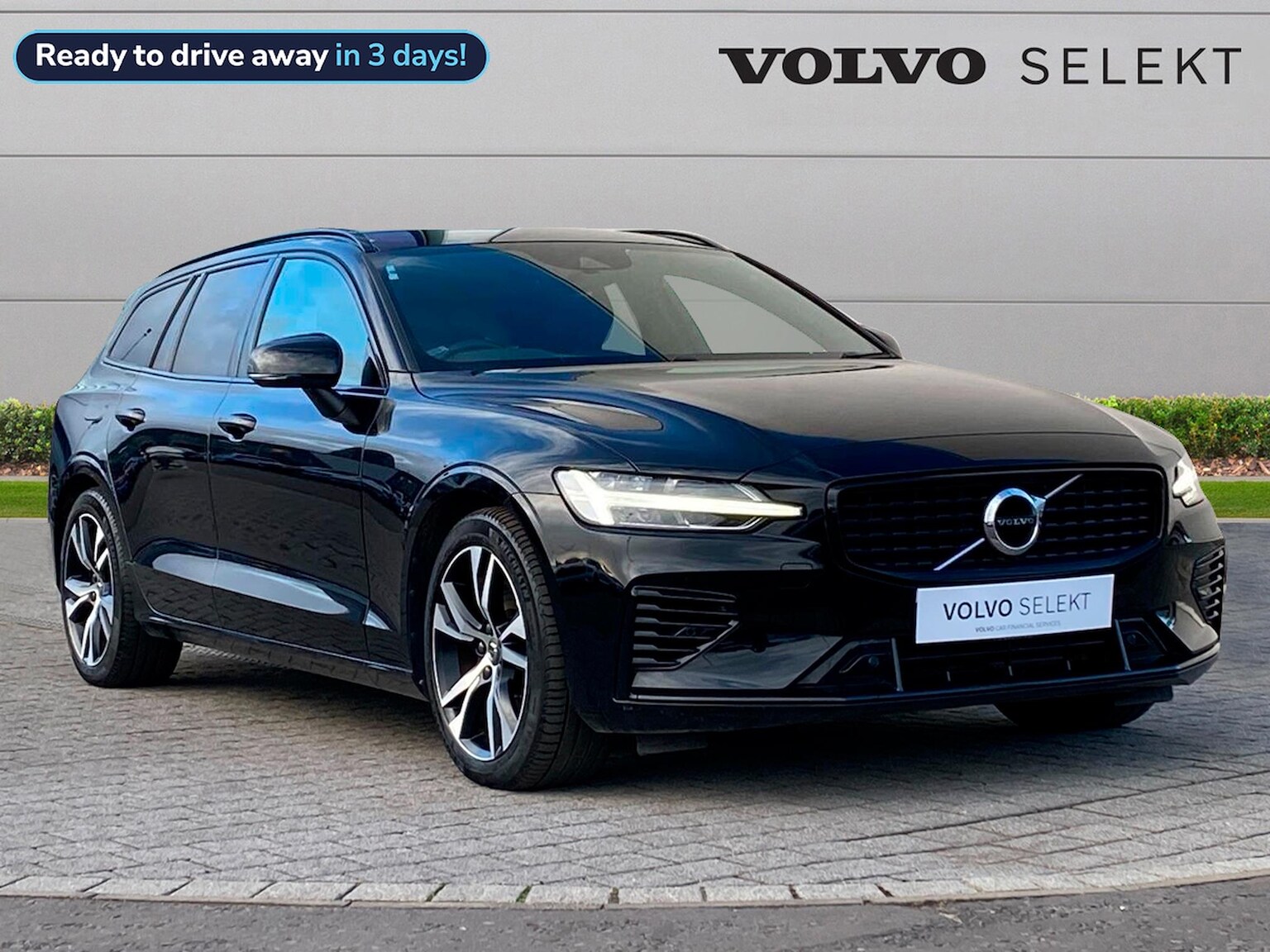 Main listing image - Volvo V60