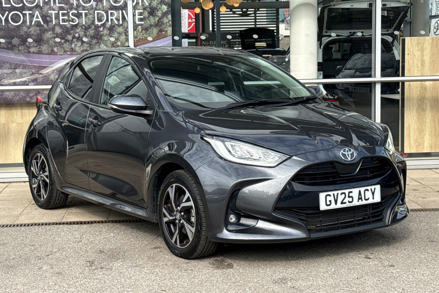 Main listing image - Toyota Yaris