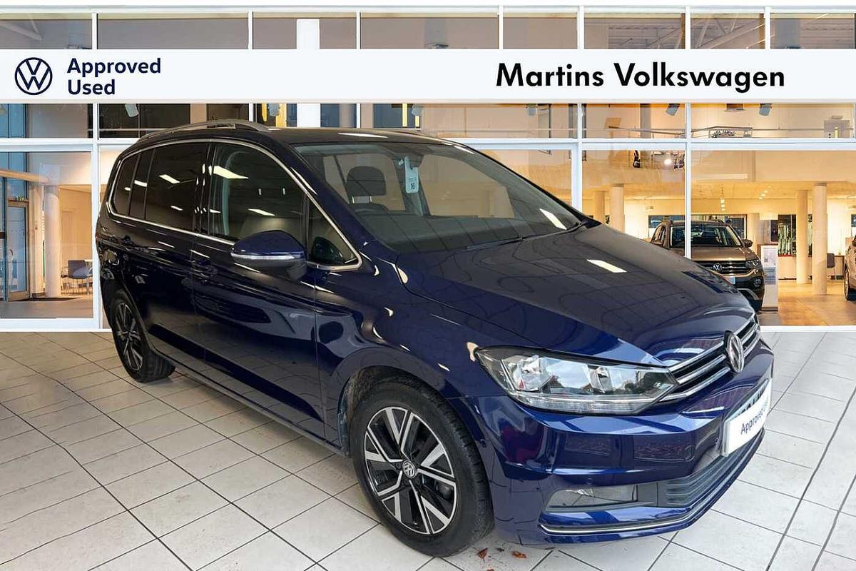 Main listing image - Volkswagen Touran