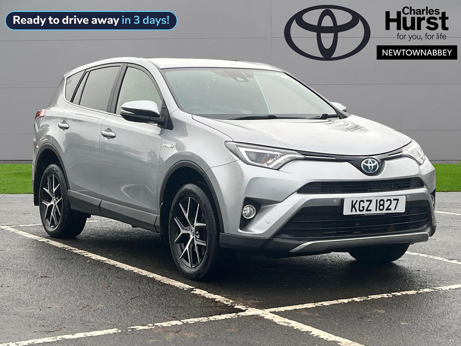 Main listing image - Toyota RAV4