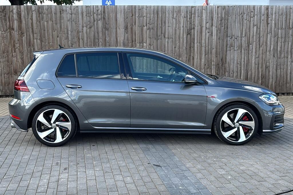 Main listing image - Volkswagen Golf GTI