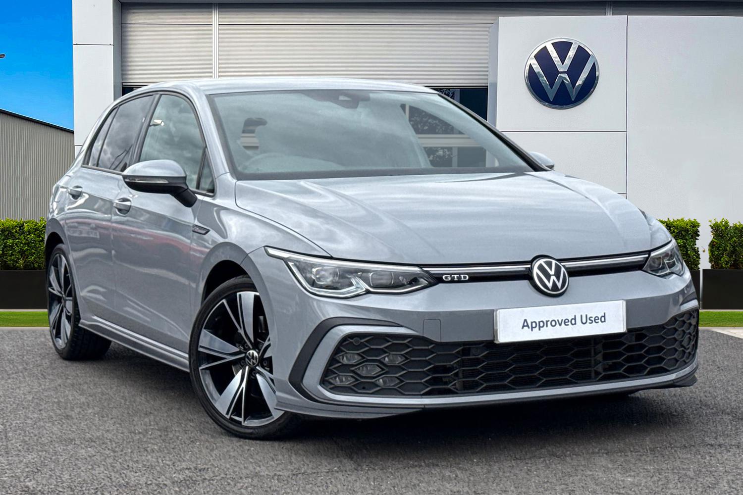 Main listing image - Volkswagen Golf