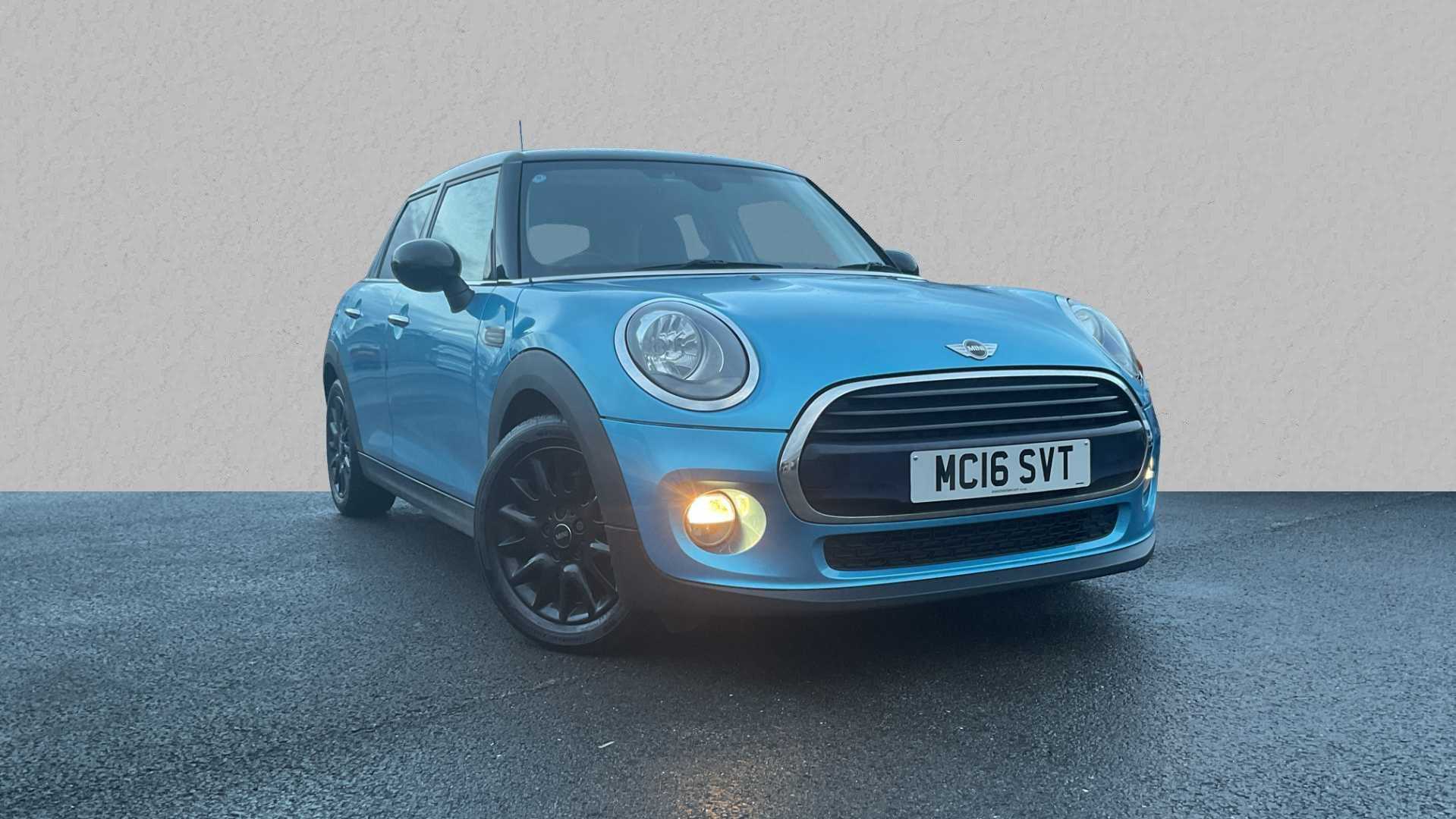 Main listing image - MINI Hatchback 5dr