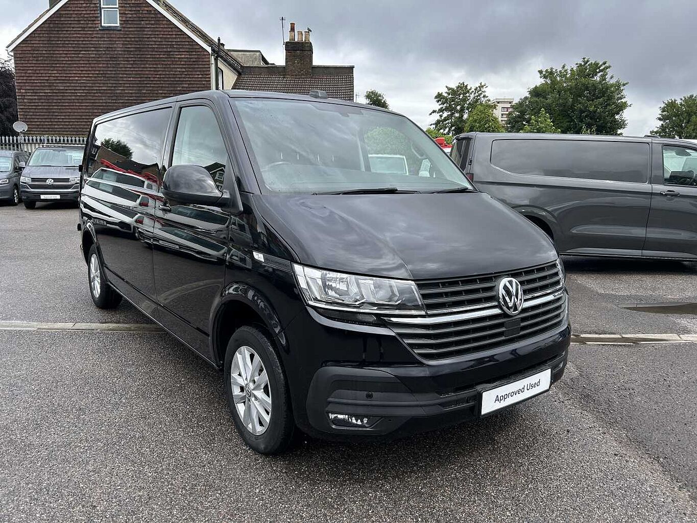 Main listing image - Volkswagen Transporter
