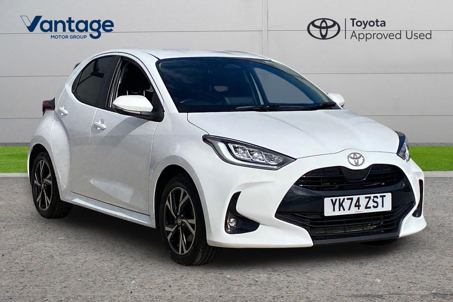 Main listing image - Toyota Yaris