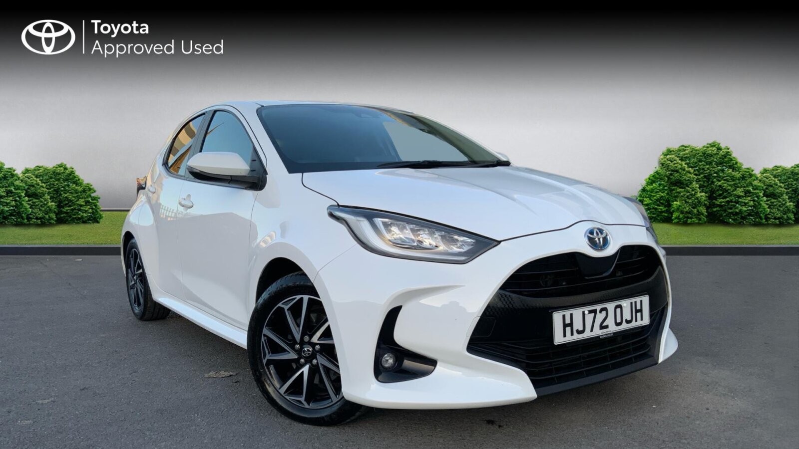 Main listing image - Toyota Yaris