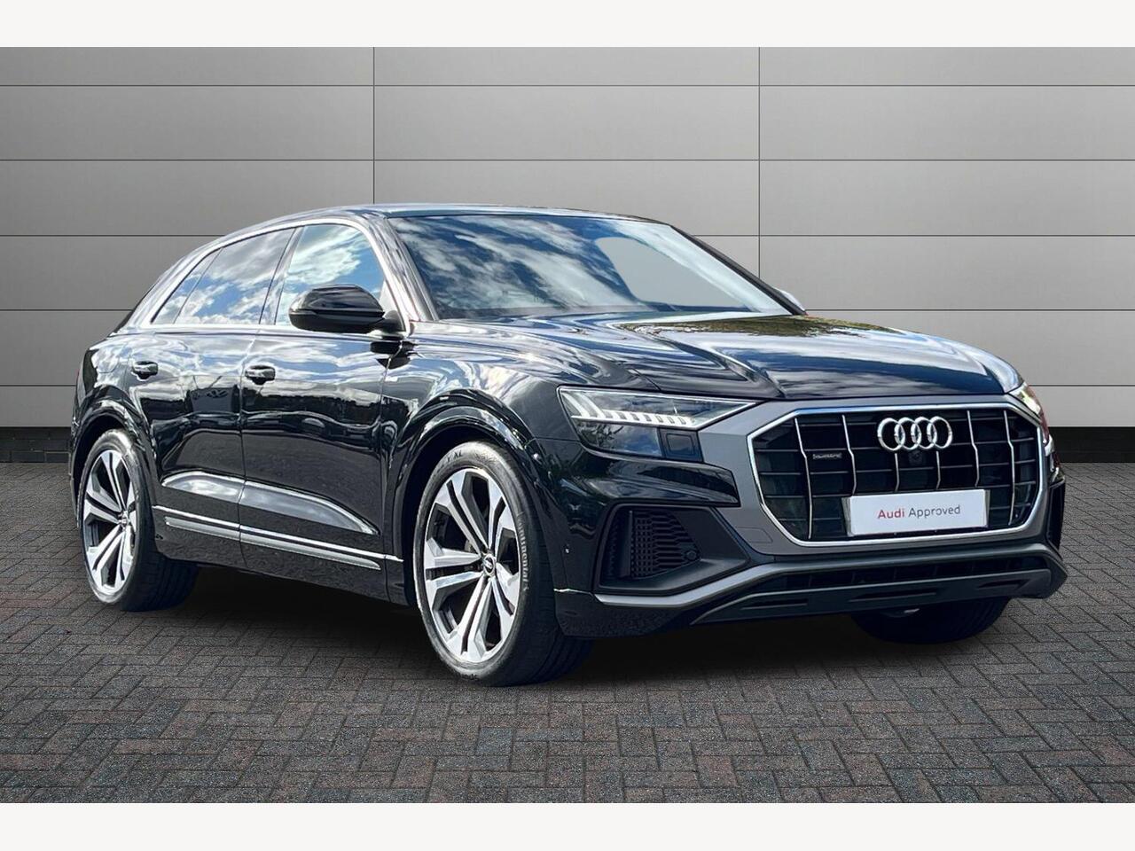 Main listing image - Audi Q8