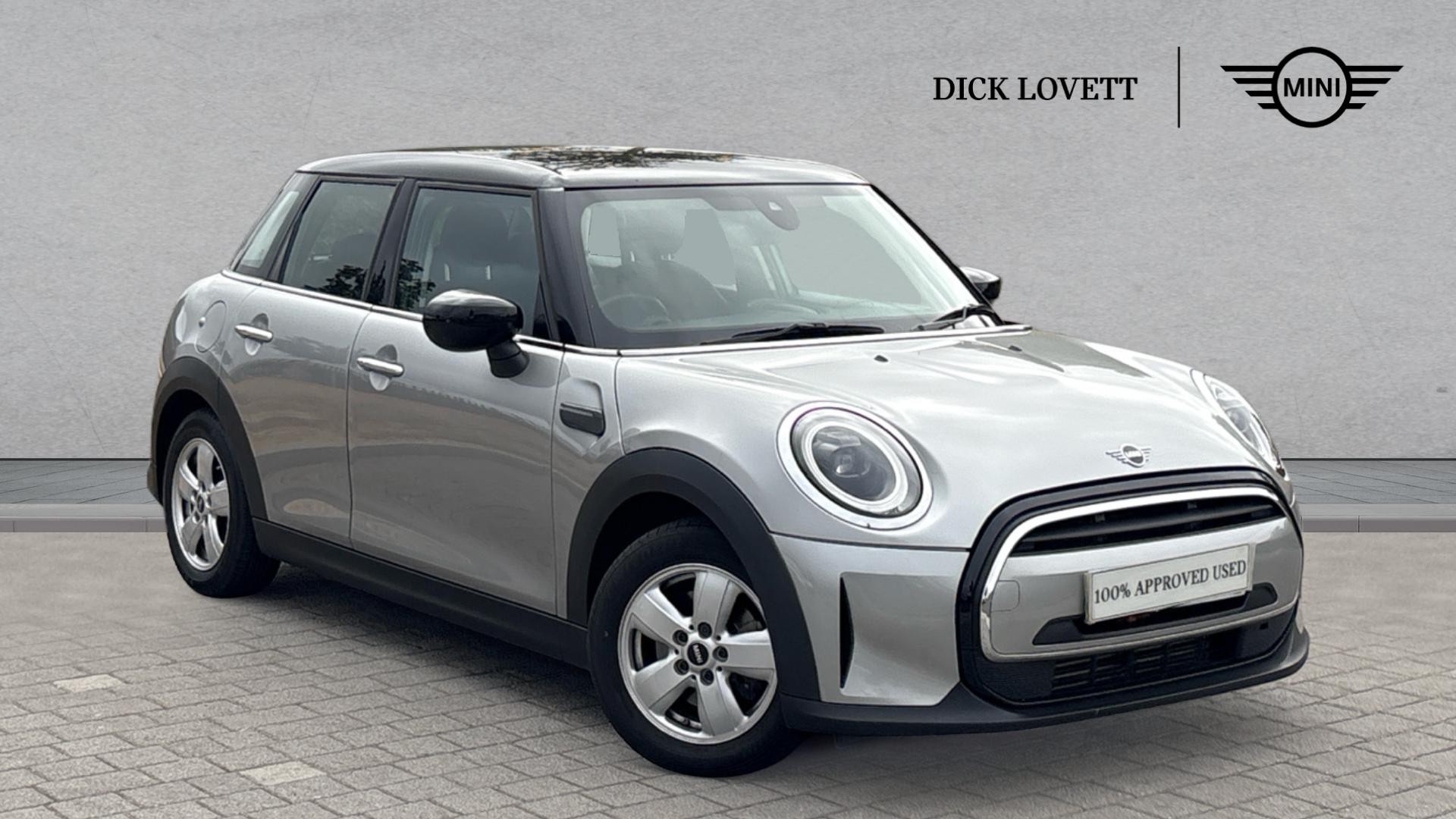 Main listing image - MINI Hatchback