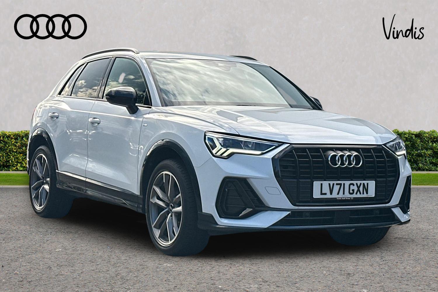 Main listing image - Audi Q3