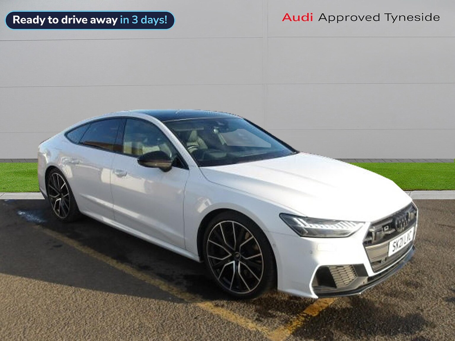 Main listing image - Audi S7