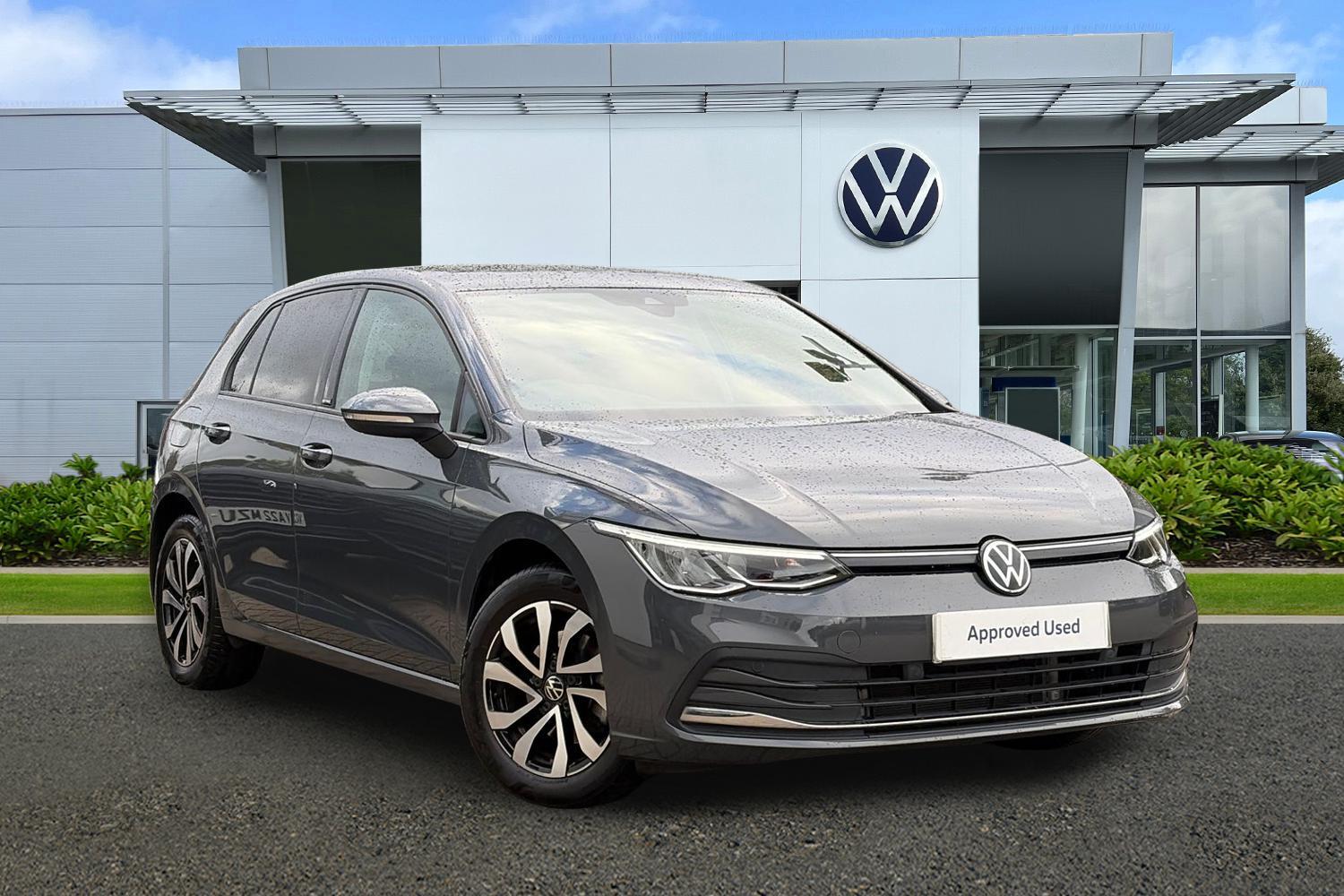 Main listing image - Volkswagen Golf