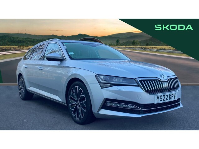 Main listing image - Skoda Superb Estate