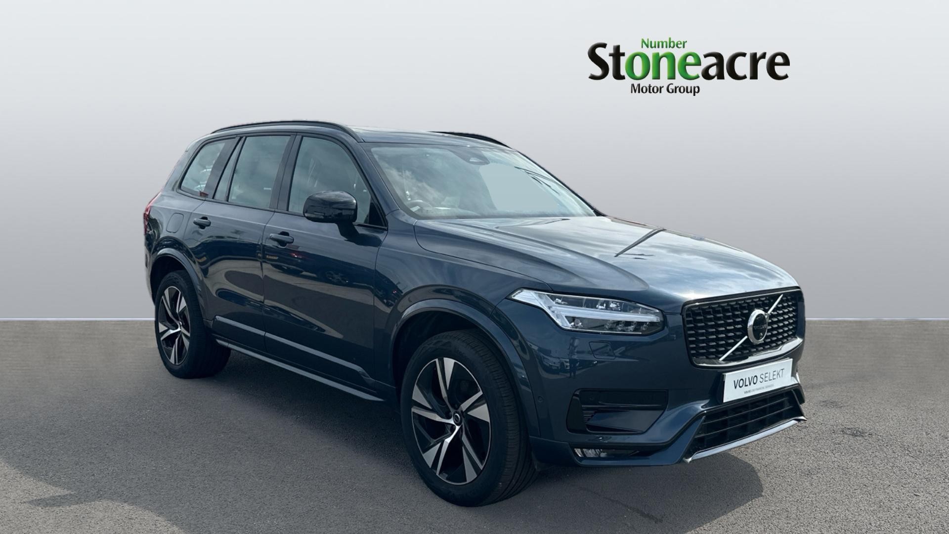 Main listing image - Volvo XC90