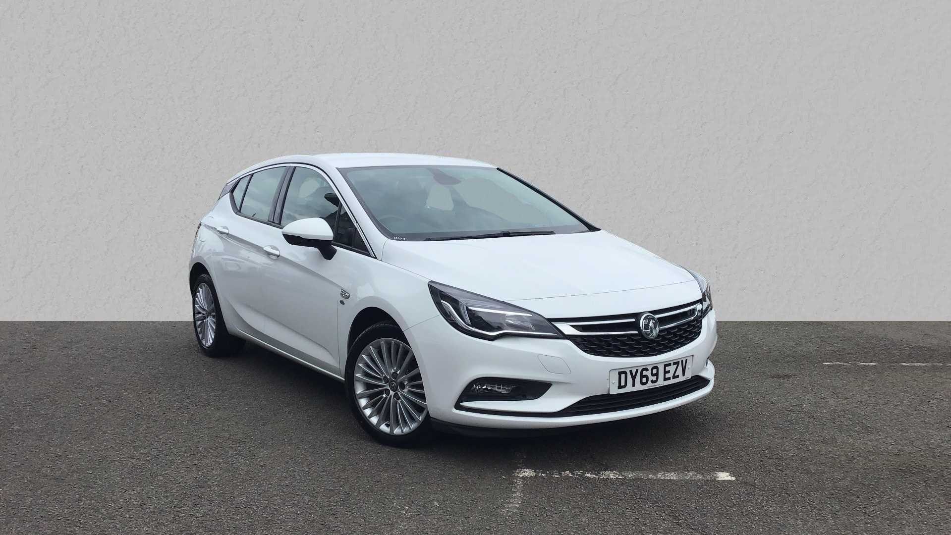 Main listing image - Vauxhall Astra