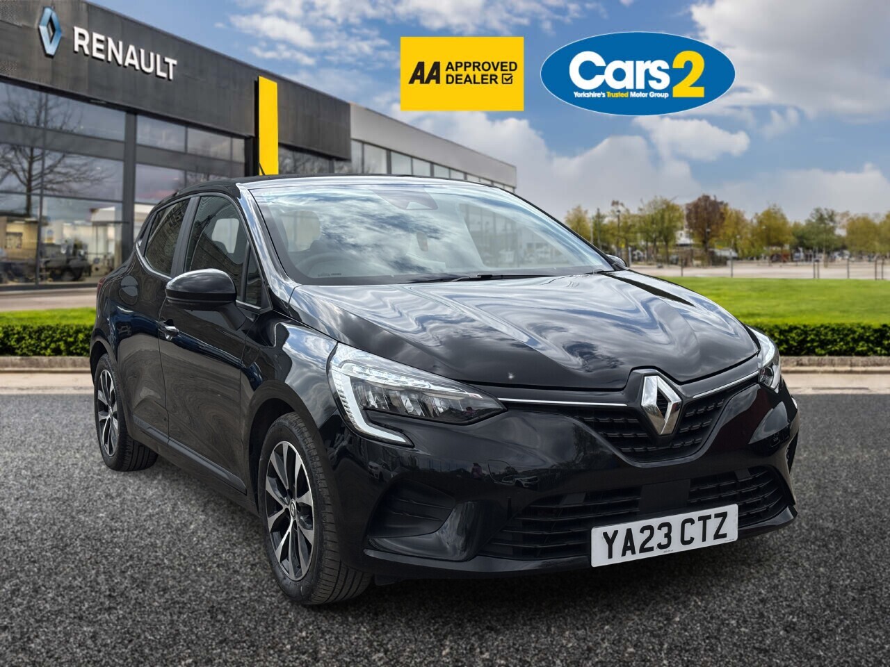 Main listing image - Renault Clio