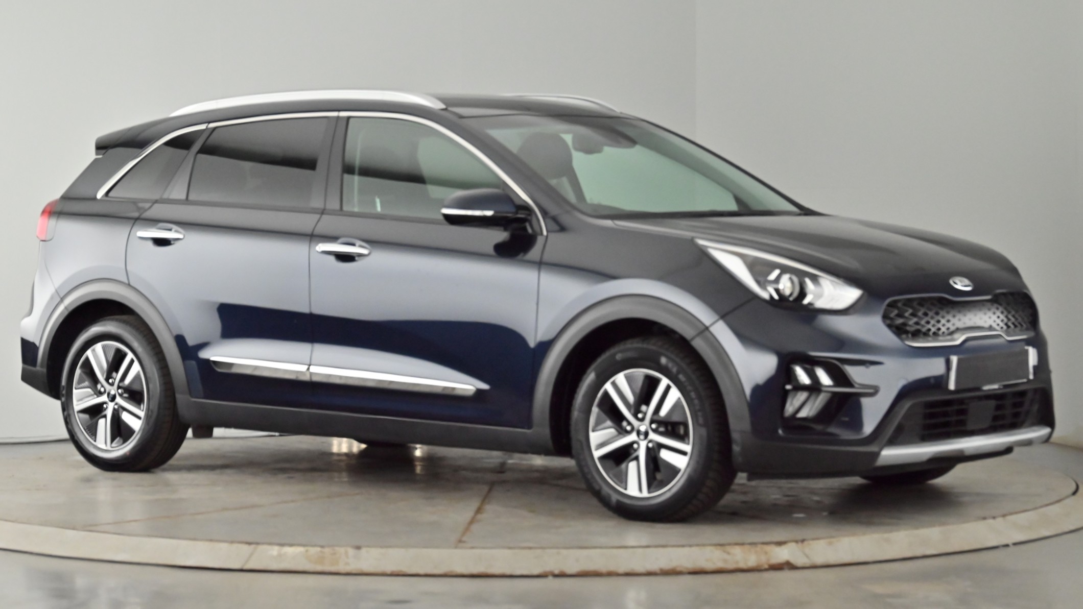 Main listing image - Kia Niro