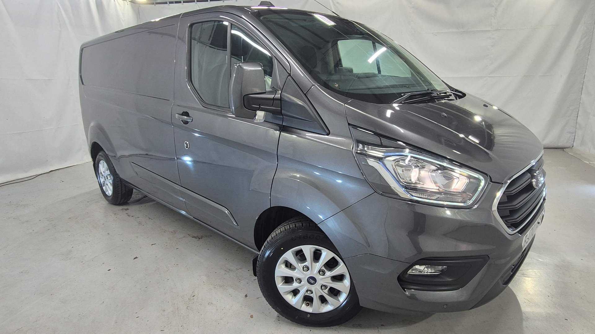 Main listing image - Ford Transit Custom