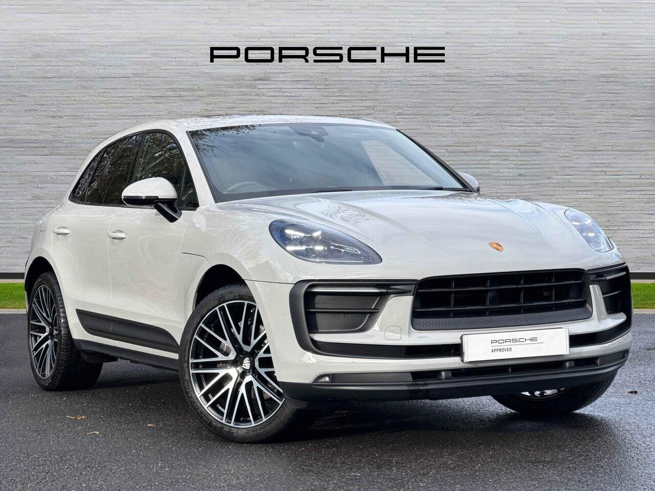 Main listing image - Porsche Macan