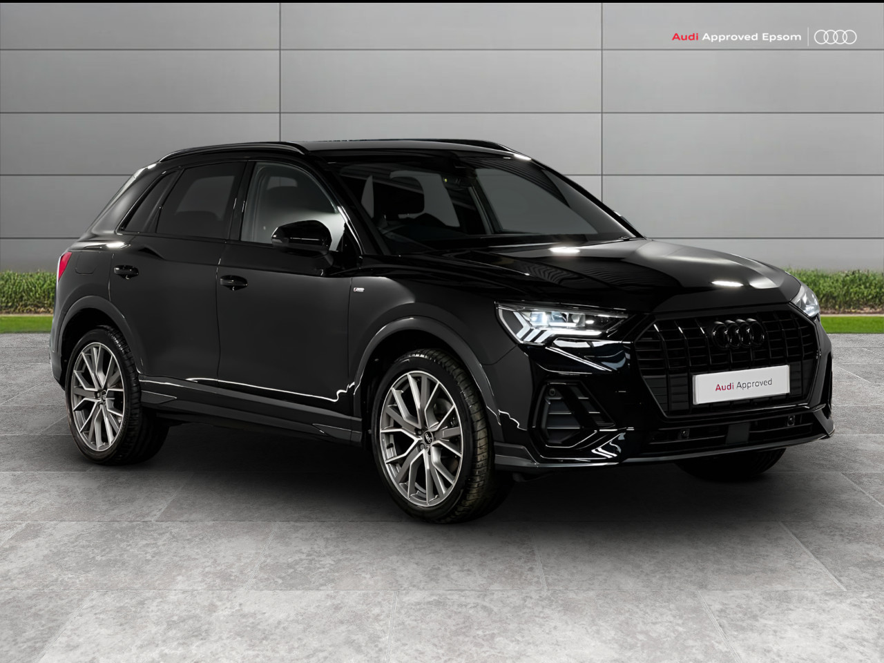 Main listing image - Audi Q3