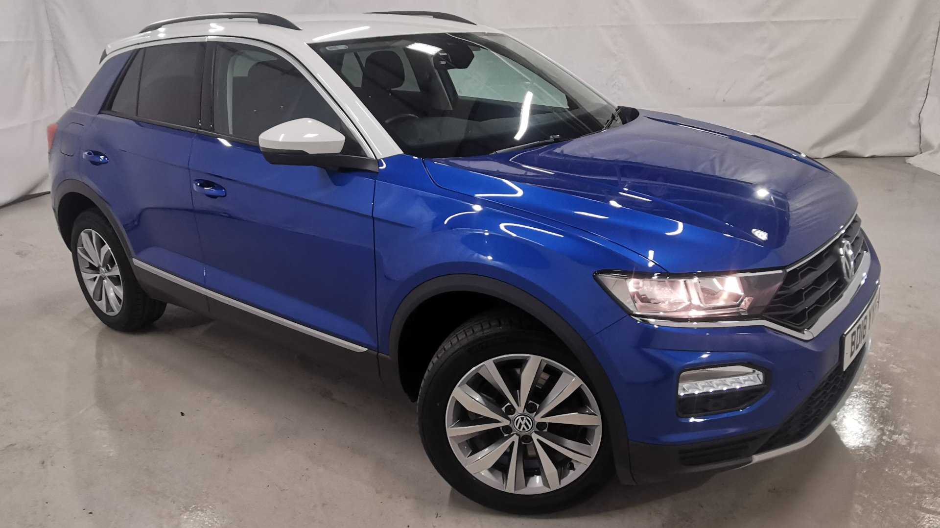 Main listing image - Volkswagen T-Roc