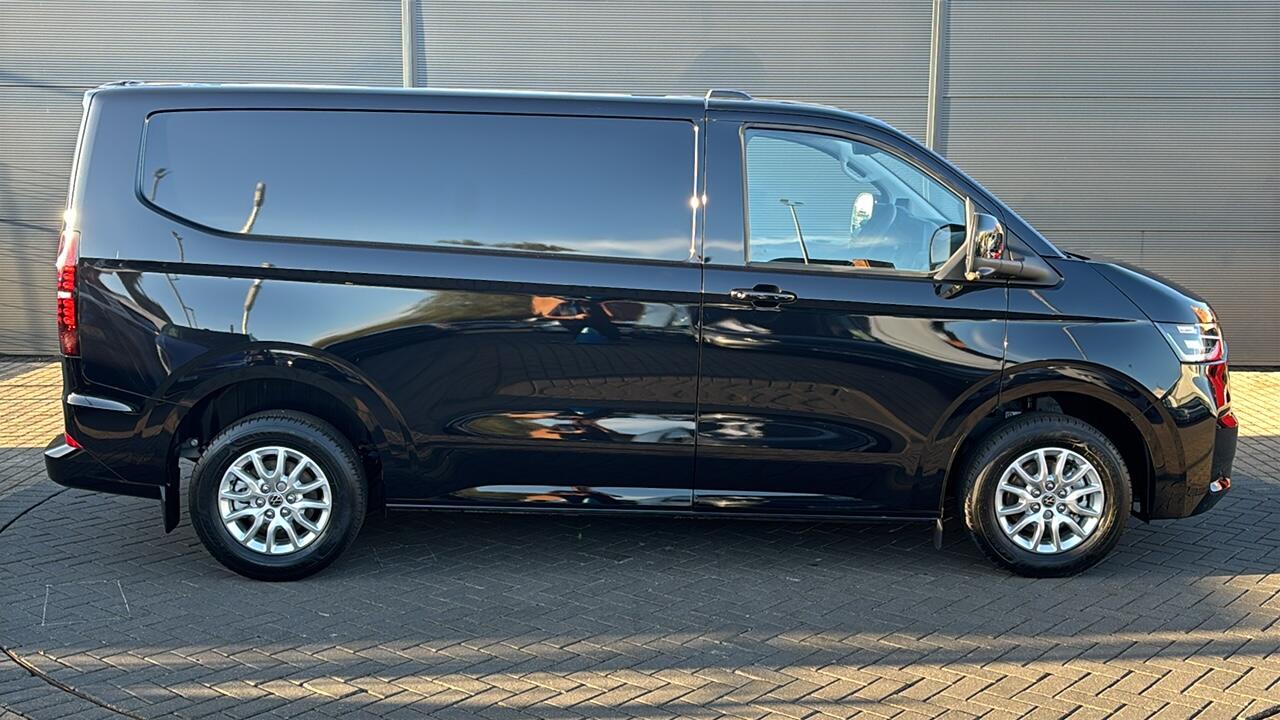 Main listing image - Volkswagen Transporter