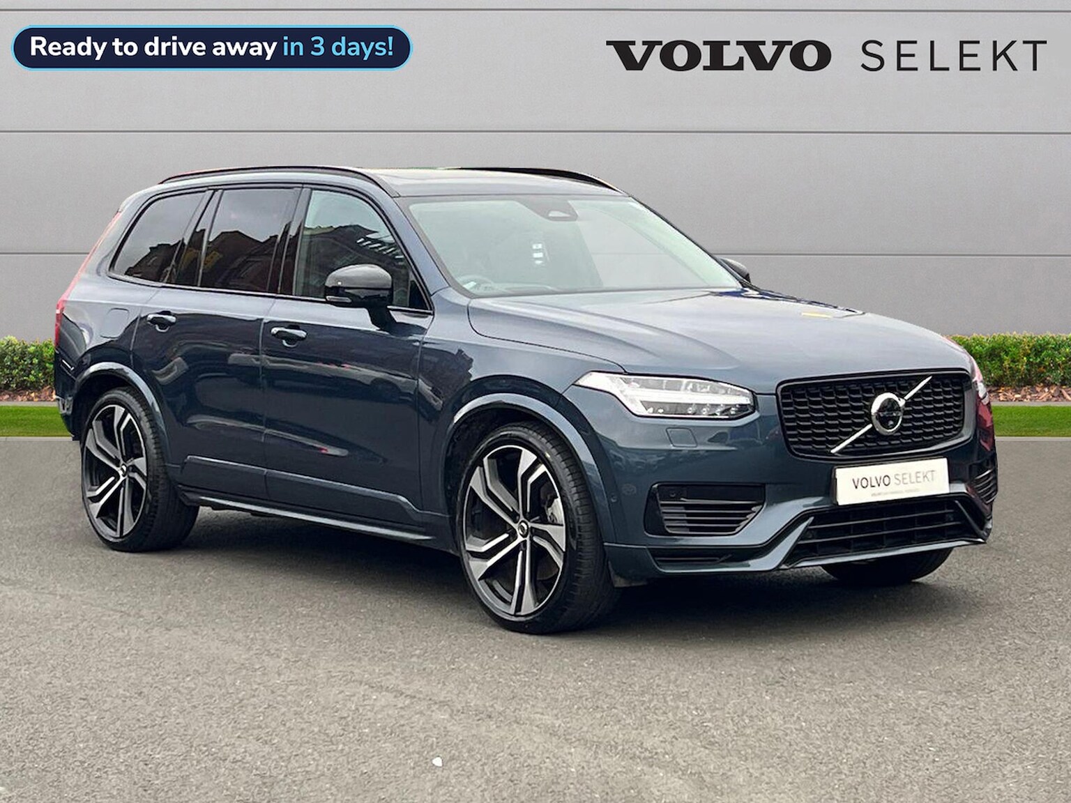 Main listing image - Volvo XC90