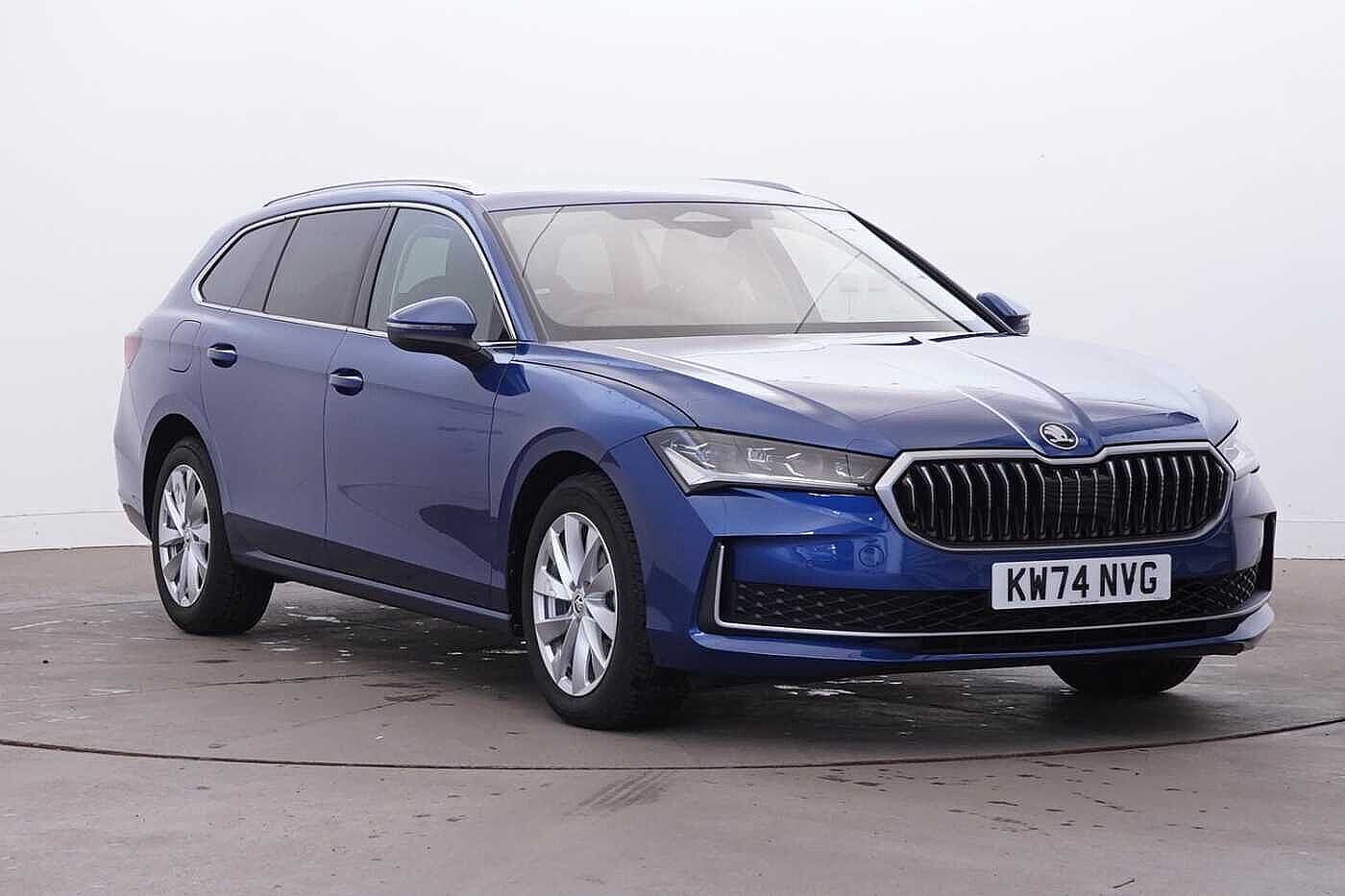 Main listing image - Skoda Superb Estate