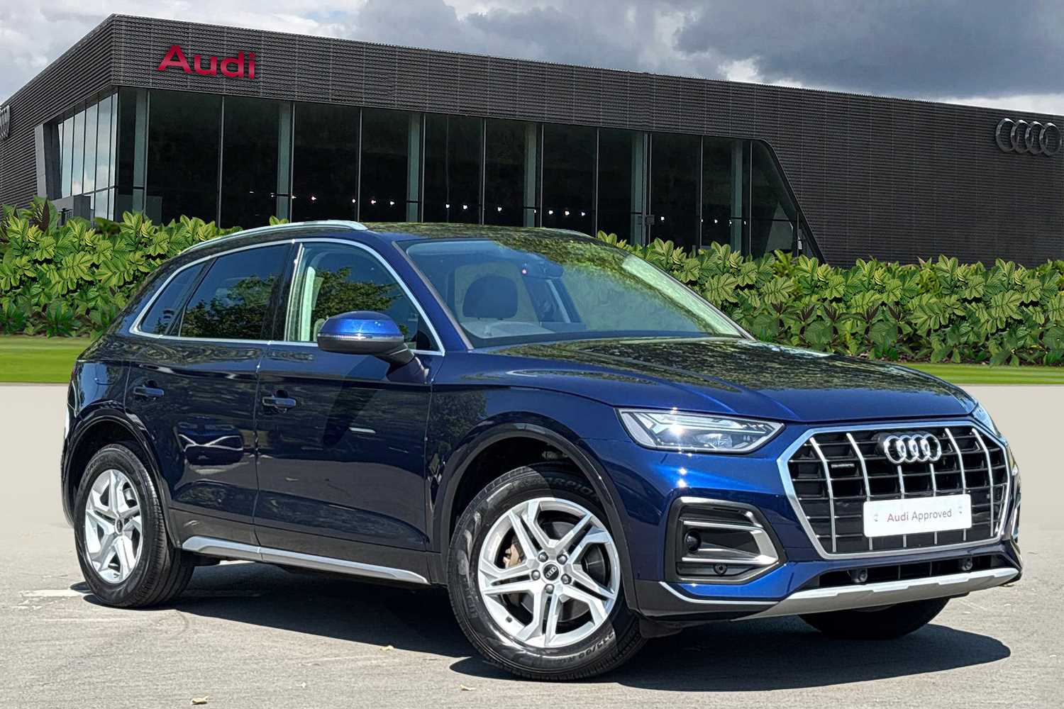 Main listing image - Audi Q5