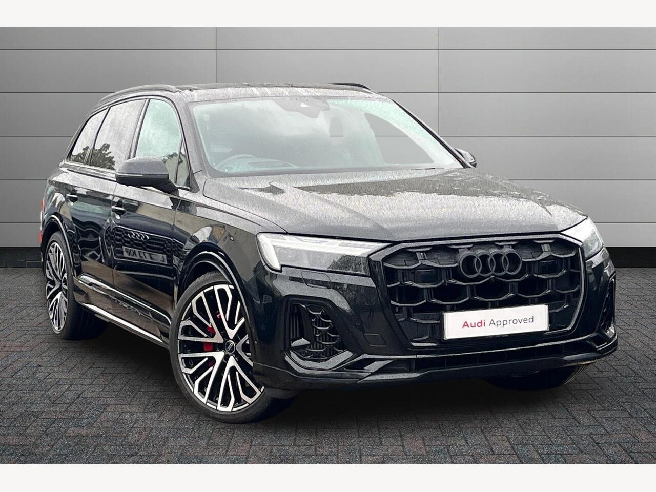Main listing image - Audi Q7