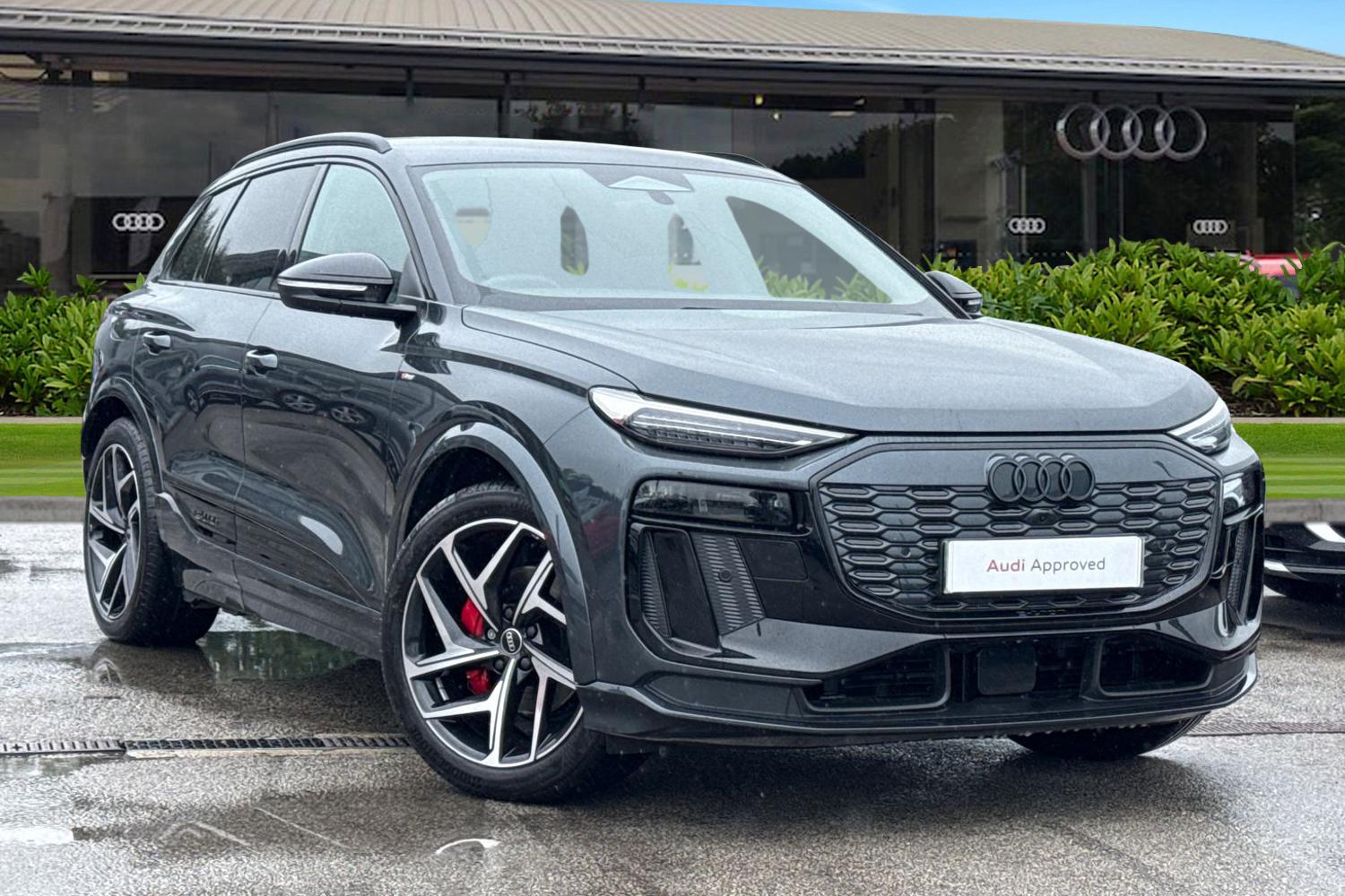 Main listing image - Audi Q6