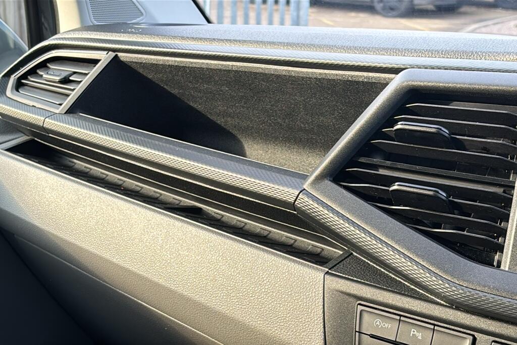 Main listing image - Volkswagen Transporter