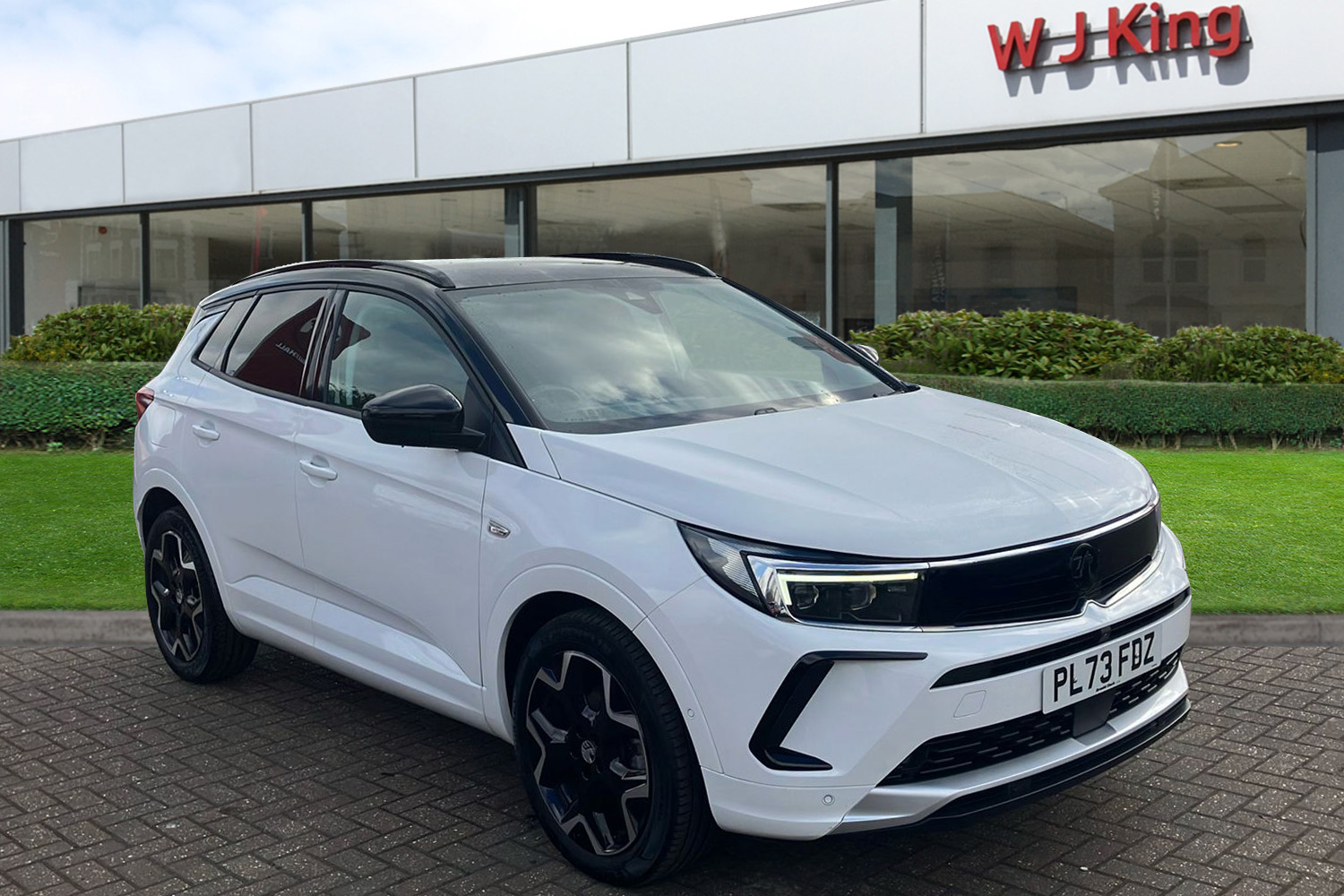 Main listing image - Vauxhall Grandland