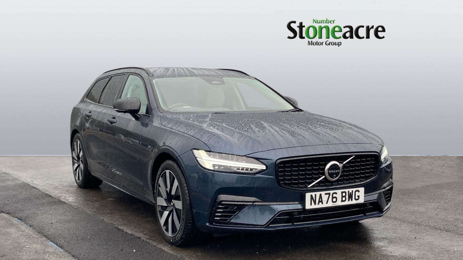 Main listing image - Volvo V90