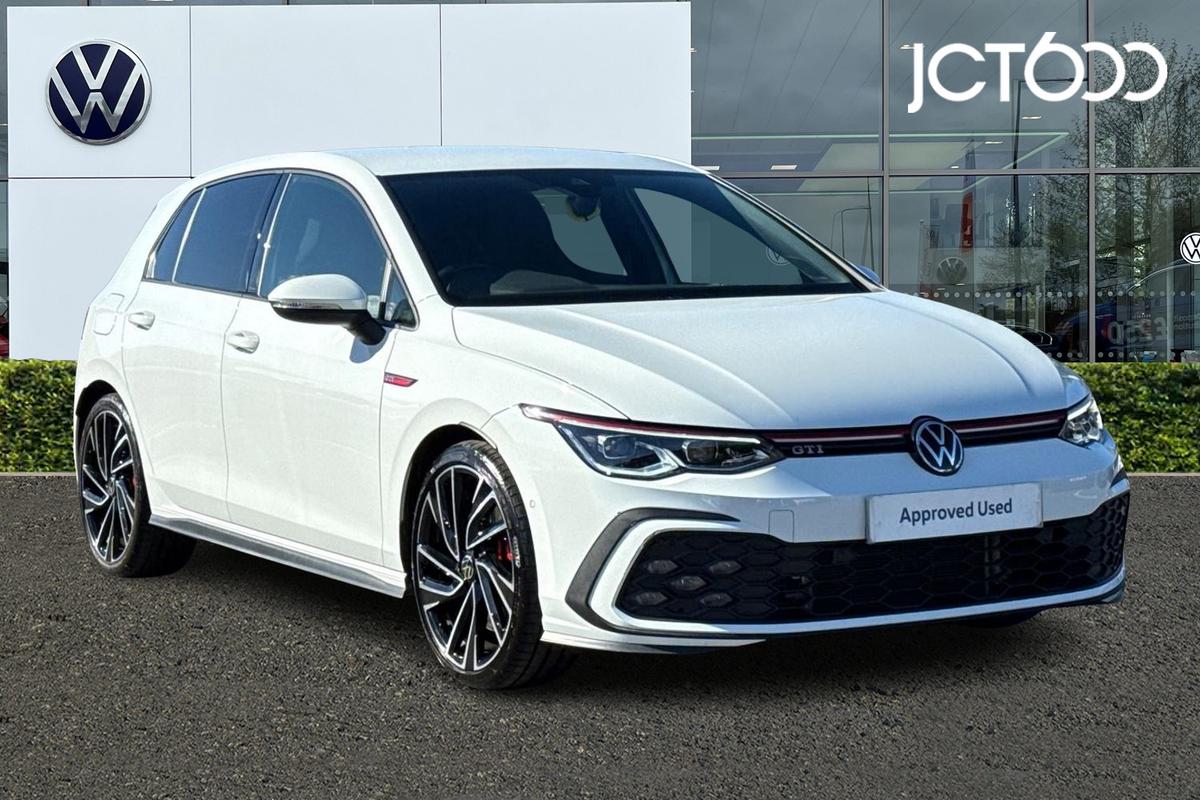 Main listing image - Volkswagen Golf
