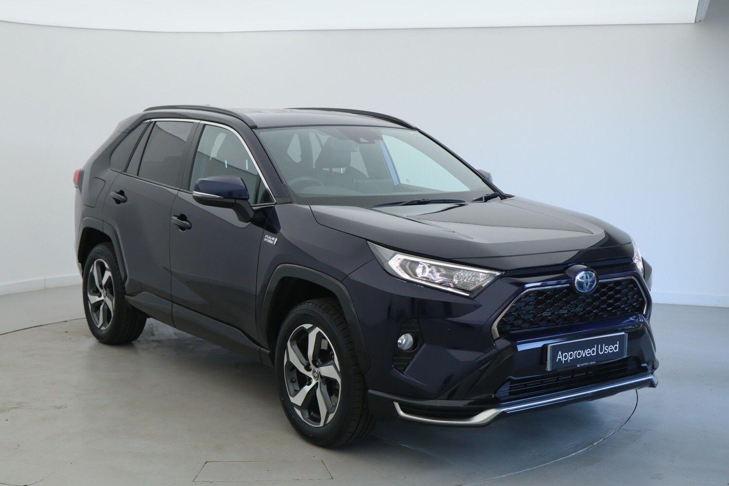 Main listing image - Toyota RAV4