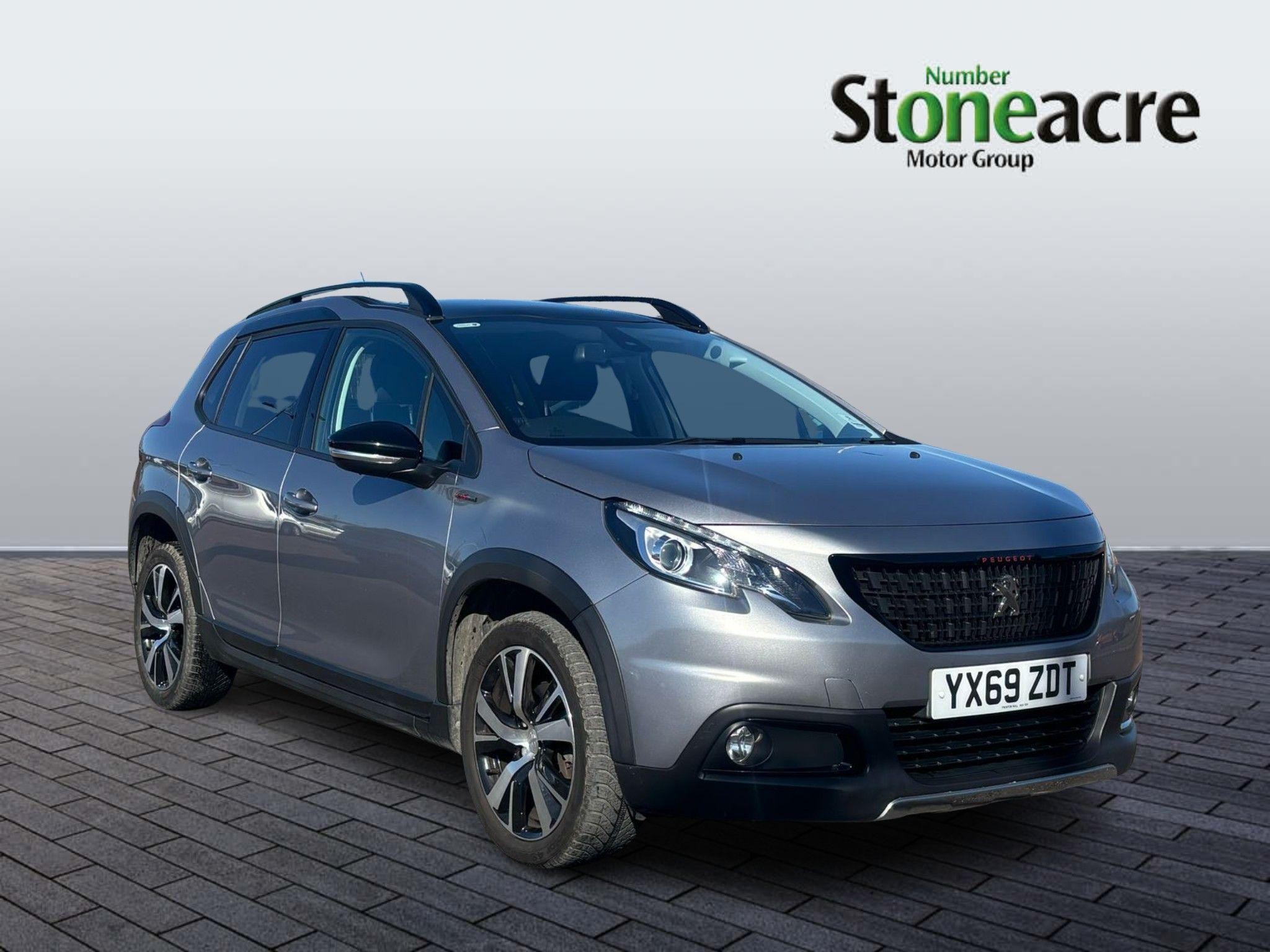 Main listing image - Peugeot 2008