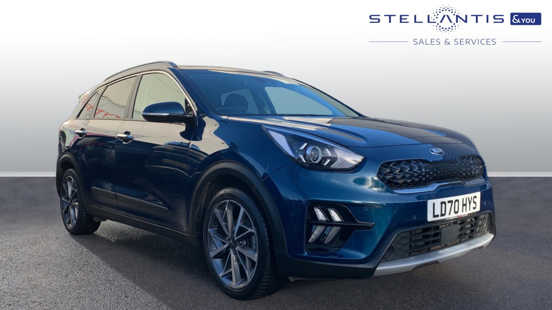 Main listing image - Kia Niro