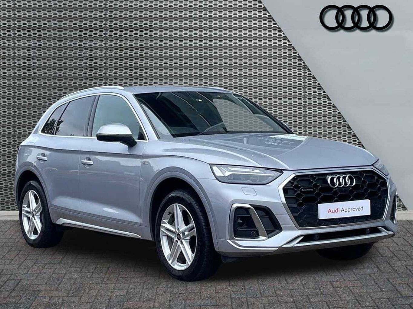 Main listing image - Audi Q5