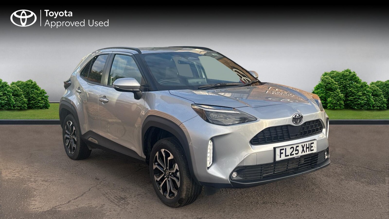 Main listing image - Toyota Yaris Cross