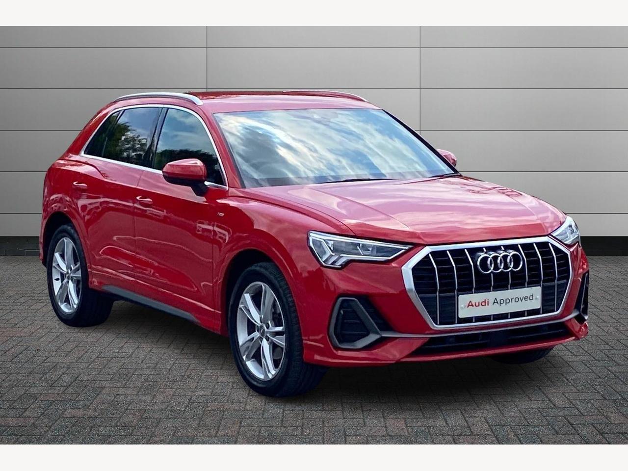 Main listing image - Audi Q3