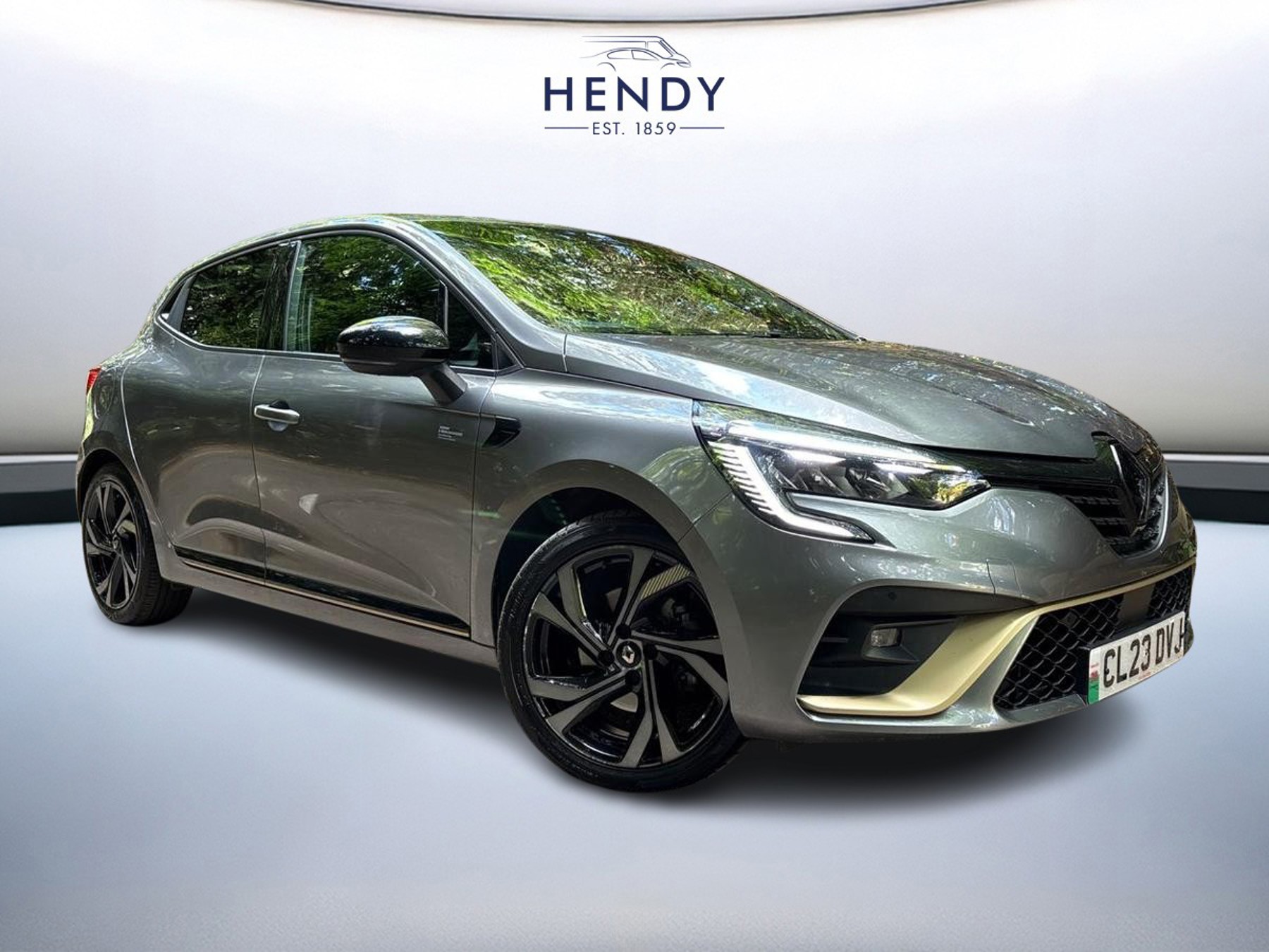 Main listing image - Renault Clio