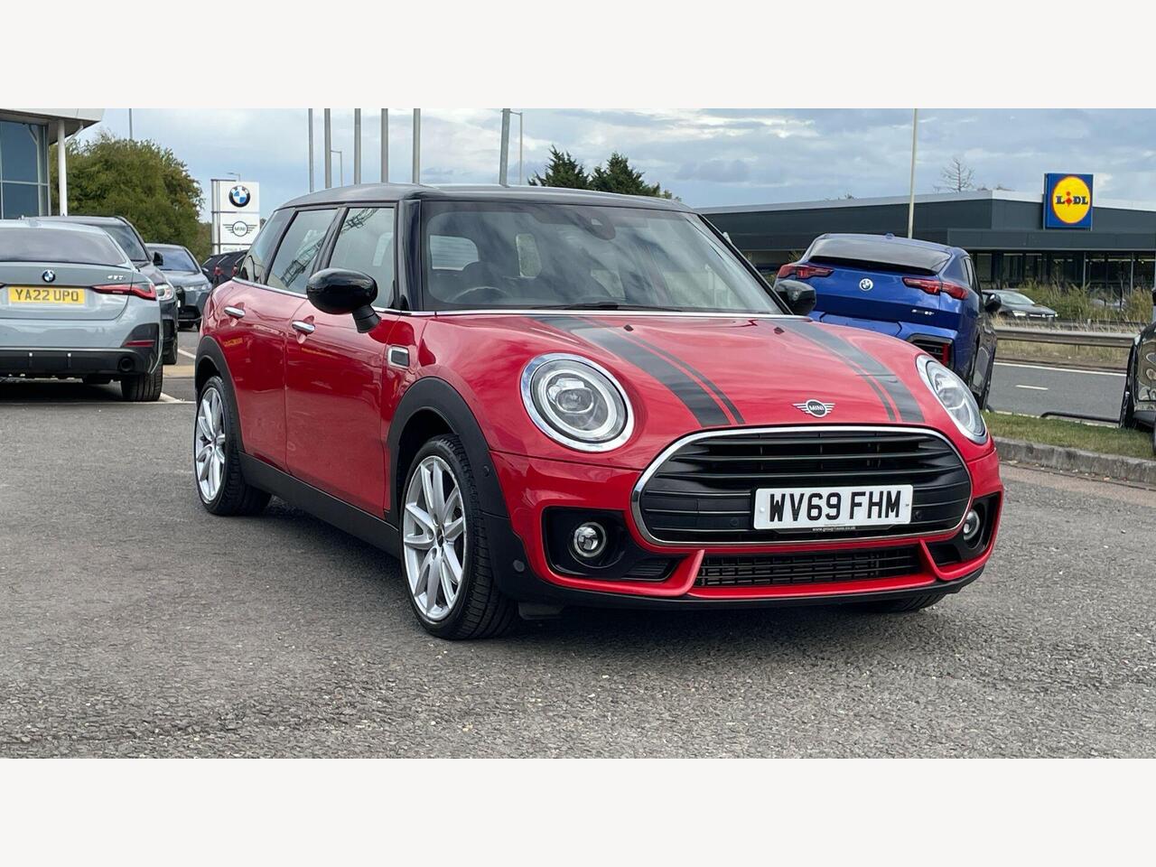 Main listing image - MINI Clubman