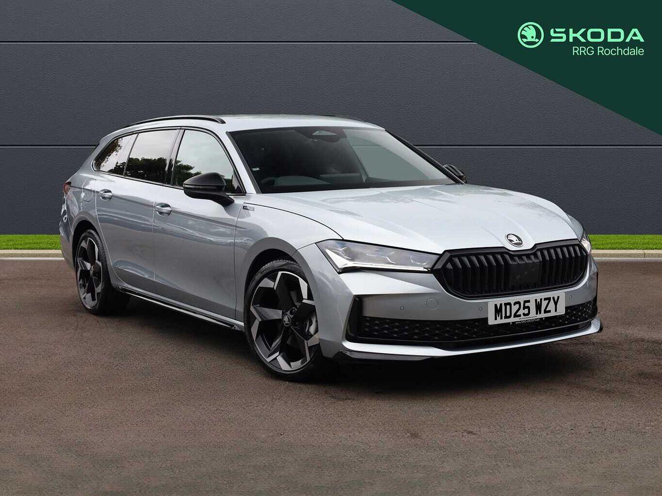 Main listing image - Skoda Superb Estate