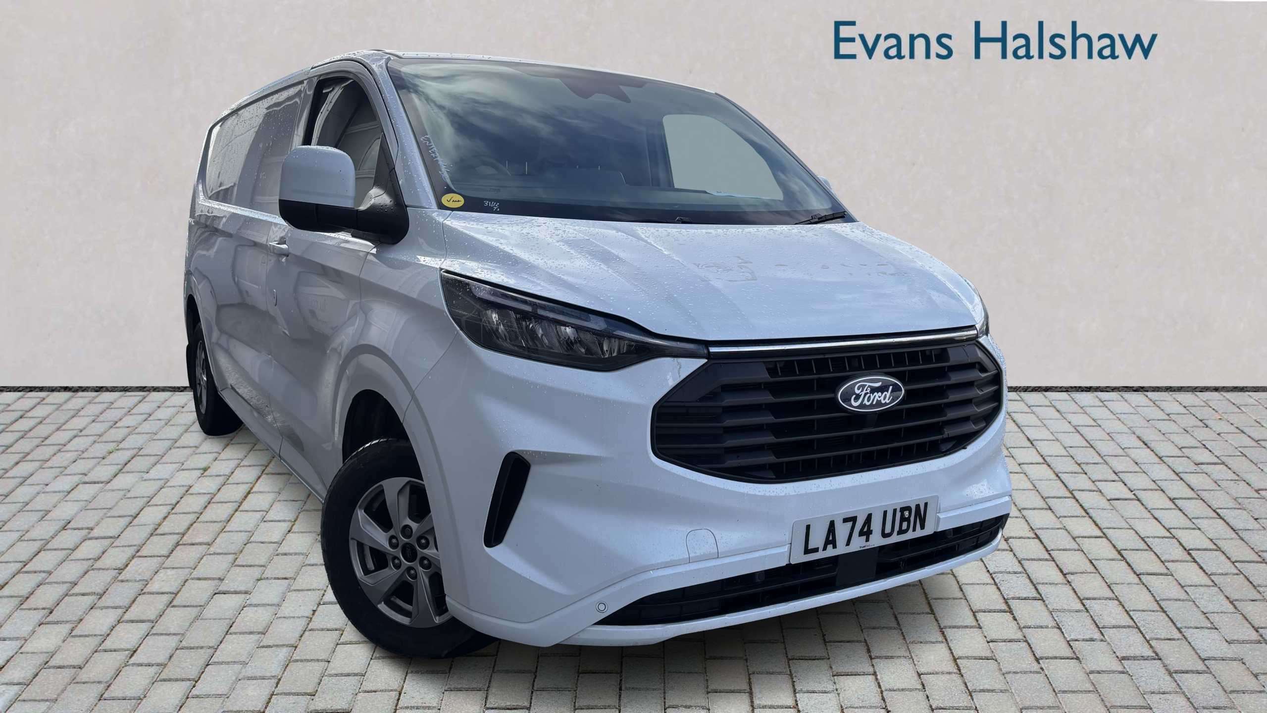 Main listing image - Ford Transit Custom